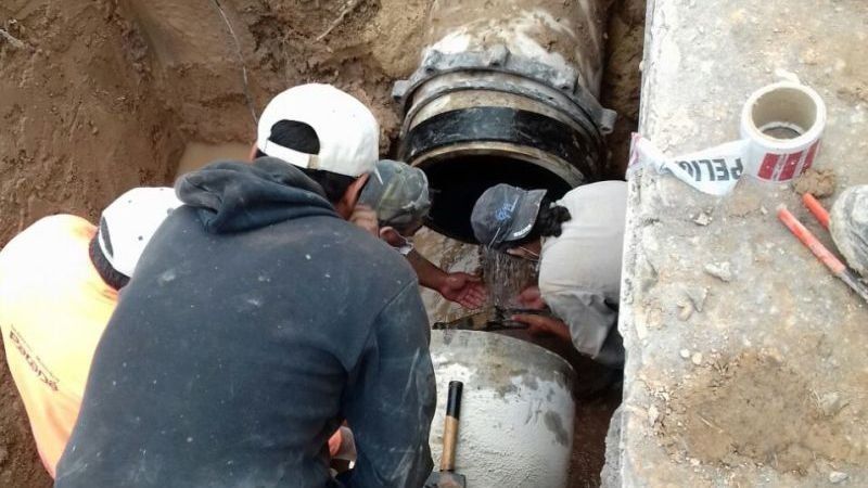 Por reparación de un caño no hay agua en varios barrios