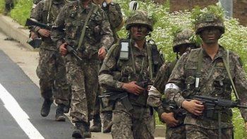Soldado surcoreano mató a cinco compañeros porque lo llamaban 