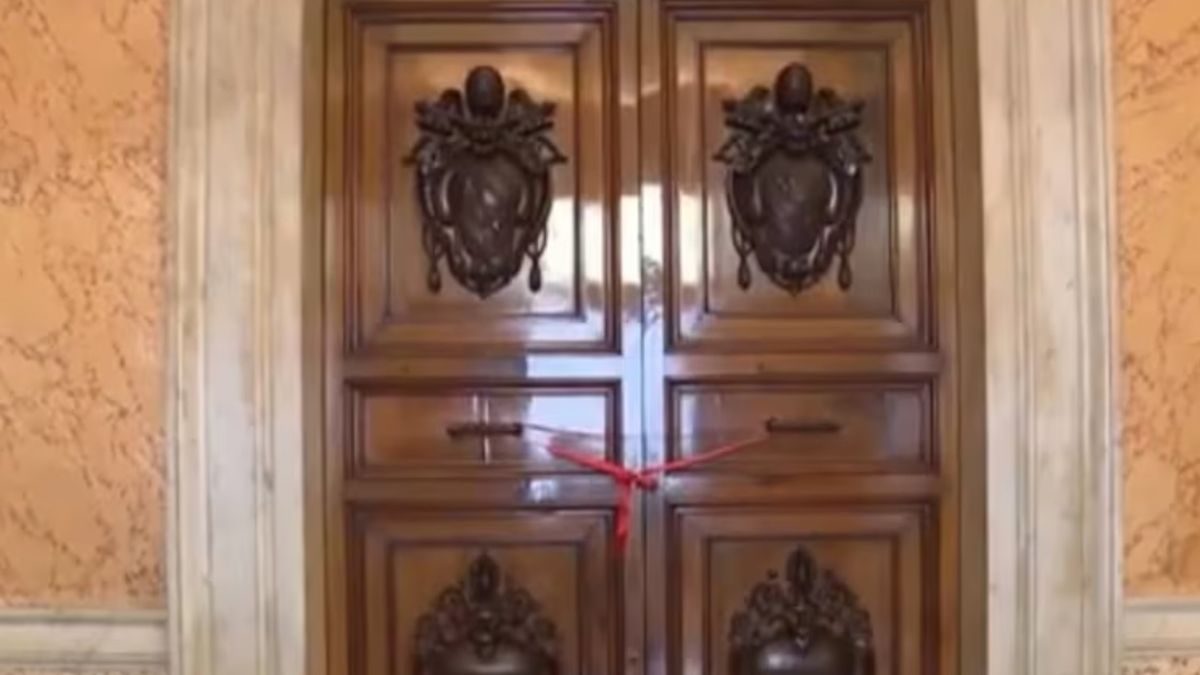 En Santa Marta: así era la habitación en la que vivió y murió el papa Francisco