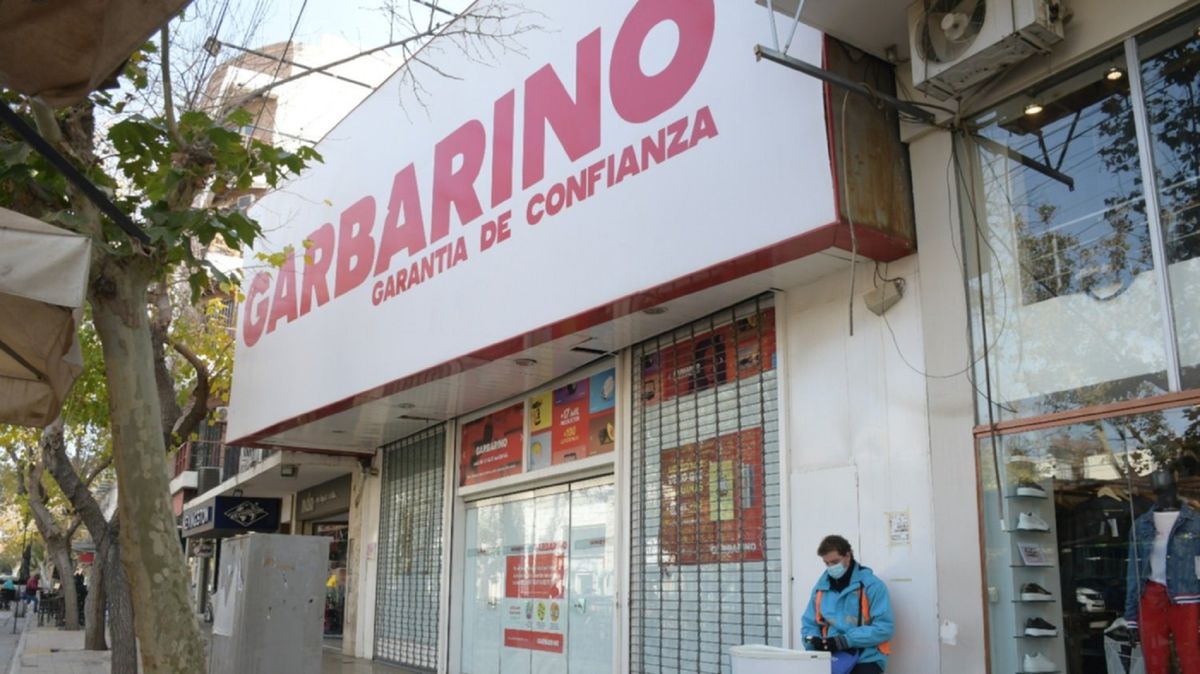 Ya no quedan sucursales de Garbarino en el país. Ya no quedan sucursales de Garbarino en el país.