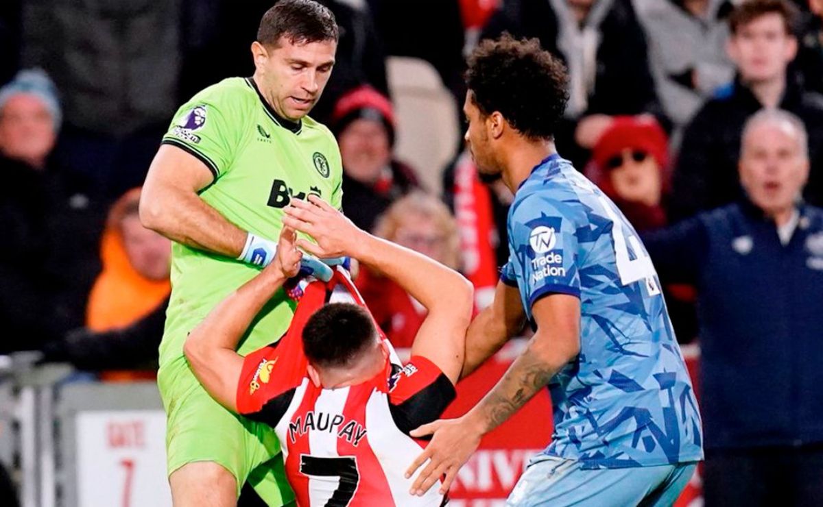 Emiliano Martínez fue muy criticado