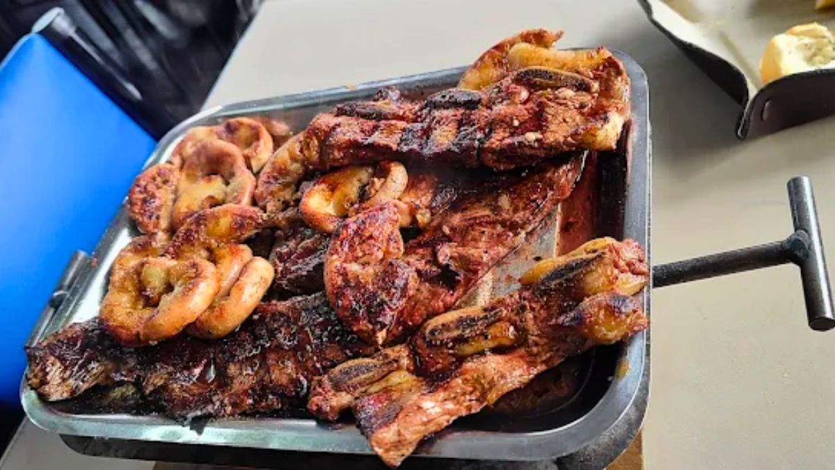 El bodegón que tiene parrillada hasta para 8 personas.