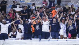 Los hinchas fueron a Río y coparán el Malvinas.