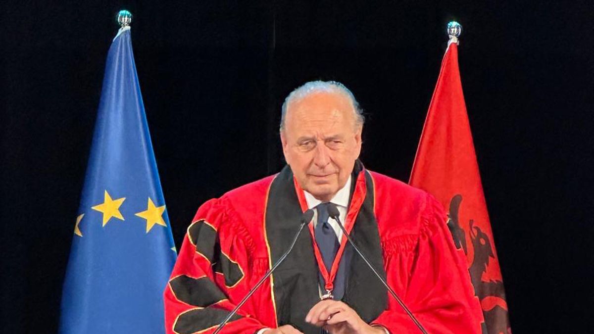 José Luis Manzano recibió un Doctorado Honoris Causa en Albania.