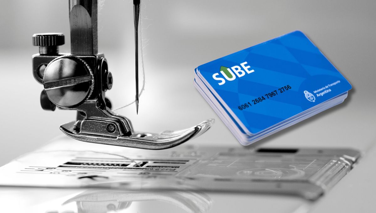 Puedes coser a mano o con máquina de coser, lo que sea que tengas en casa. Puedes coser a mano o con máquina de coser, lo que sea que tengas en casa.