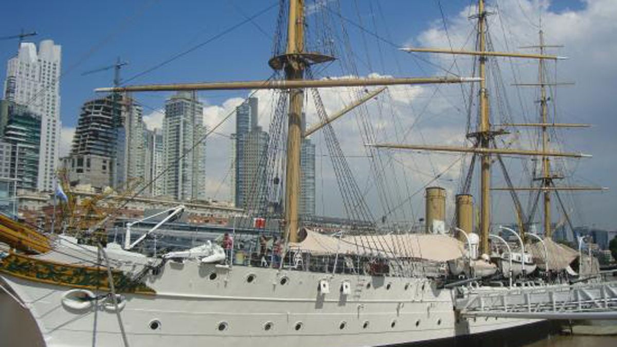 La fragata Sarmiento fue construida en Inglaterra y realizó 39 viajes alrededor del mundo.