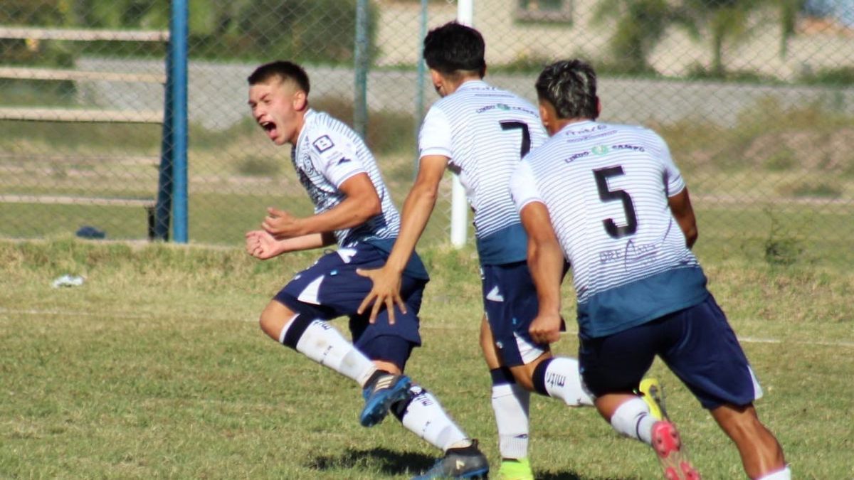 Independiente Rivadavia le ganó a Gimnasia y se quedó con el clásico del Parque.