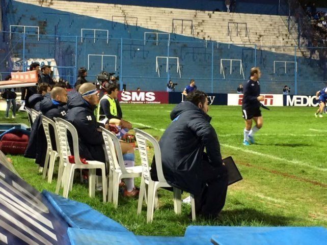 Los Pumas y un banco de suplentes un tanto especial...