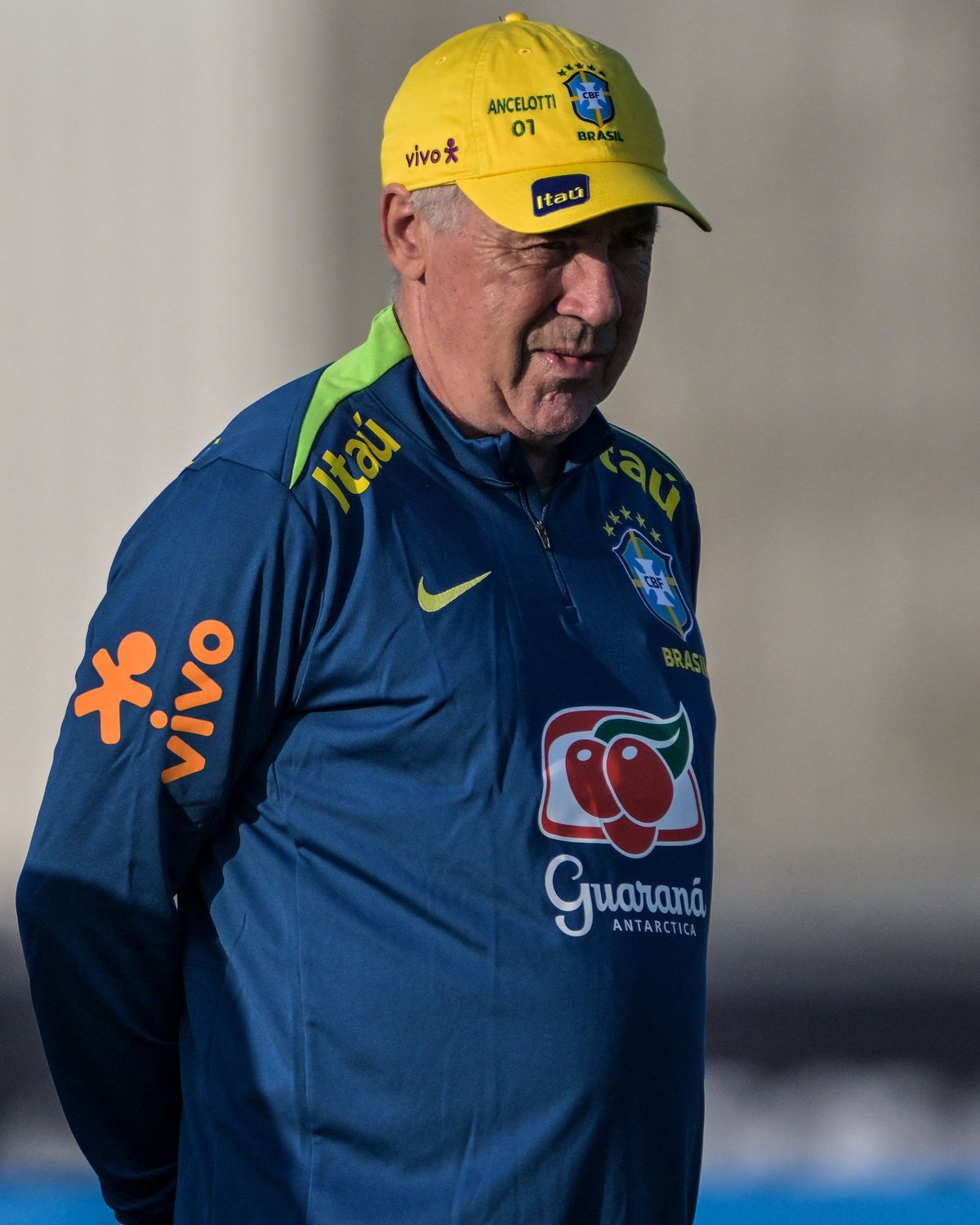 Carlo Ancelotti se prepara para su debut como DT de Brasil.