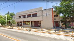 Escuela Guillermo Cano. Este establecimiento dependiente de la DGE vivió un mal momento debido a una fuga de gas en las cercanías, con el saldo de una veintena de niños y una docente intoxicados.