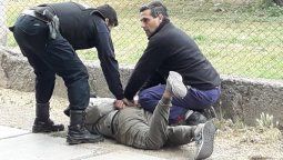 Así detuvieron a un joven que intentó asaltar un hipermercado