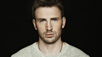 Cadena de mando, narrada por Chris Evans para NatGeo