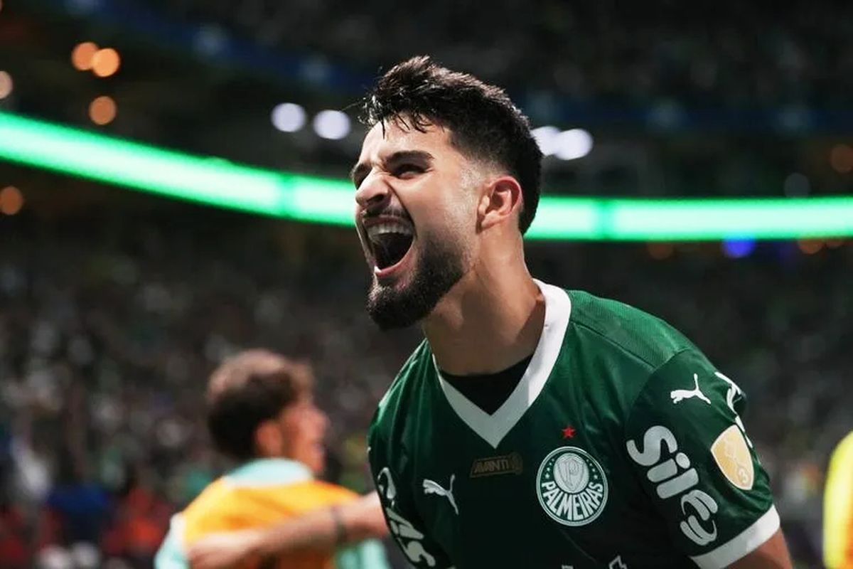 José Manuel López. El Flaco tiene el "banque" del brasileño Felipe Melo, quien lo ve como la mejor opción en la ofensiva de la Selección Argentina. José Manuel López. El Flaco tiene el "banque" del brasileño Felipe Melo, quien lo ve como la mejor opción en la ofensiva de la Selección Argentina.