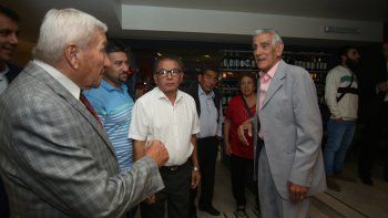 Homenaje a dos leyendas del ciclismo: Ernesto Contreras y Santiago Pizarro