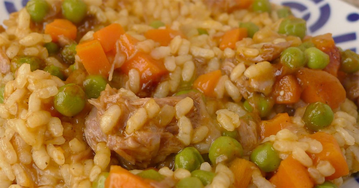 Cómo hacer guiso de arroz con carne y verduras: la receta tradicional rápida y fácil