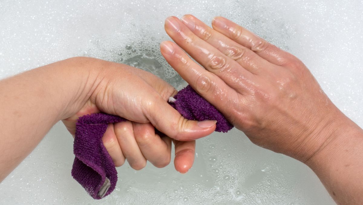 Lavar repasador. Lavar repasador.