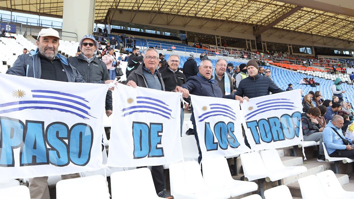 Muchos hinchas de Uruguay viajaron a Mendoza para disfrutar del Mundial Sub 20 Muchos hinchas de Uruguay viajaron a Mendoza para disfrutar del Mundial Sub 20