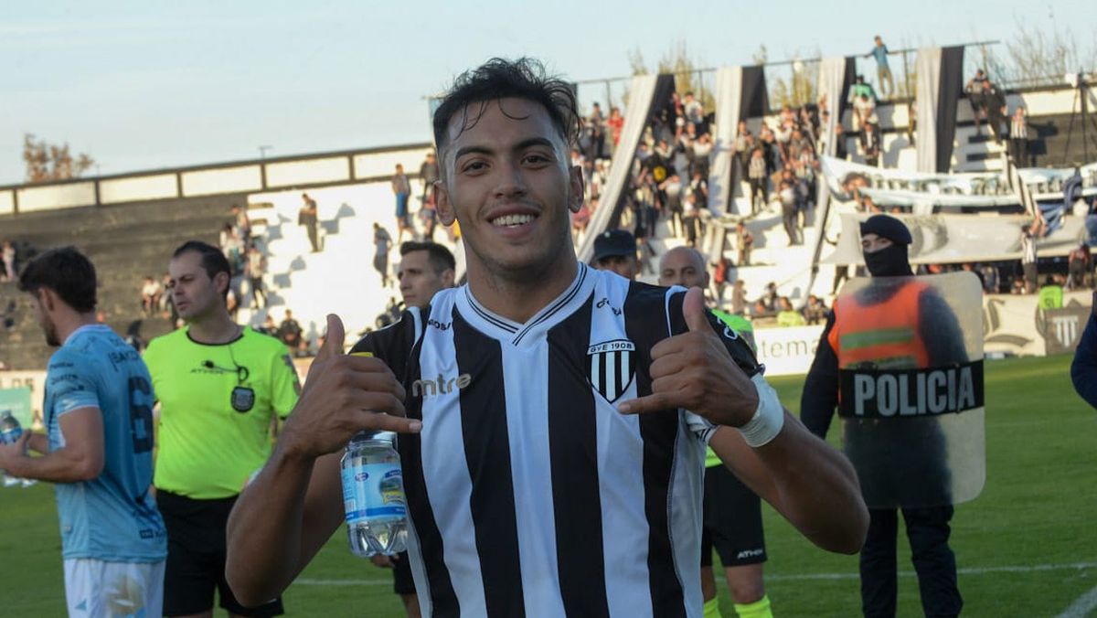 Ismael Cortez es otro de los futbolistas que tiene que regresar a Gimnasia y Esgrima, tras su paso por Rosario Central. Ismael Cortez es otro de los futbolistas que tiene que regresar a Gimnasia y Esgrima, tras su paso por Rosario Central.