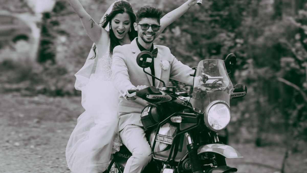 Una boda como la que siempre soñaron, entrando en moto y del mismo modo la luna de miel. Una boda como la que siempre soñaron, entrando en moto y del mismo modo la luna de miel.