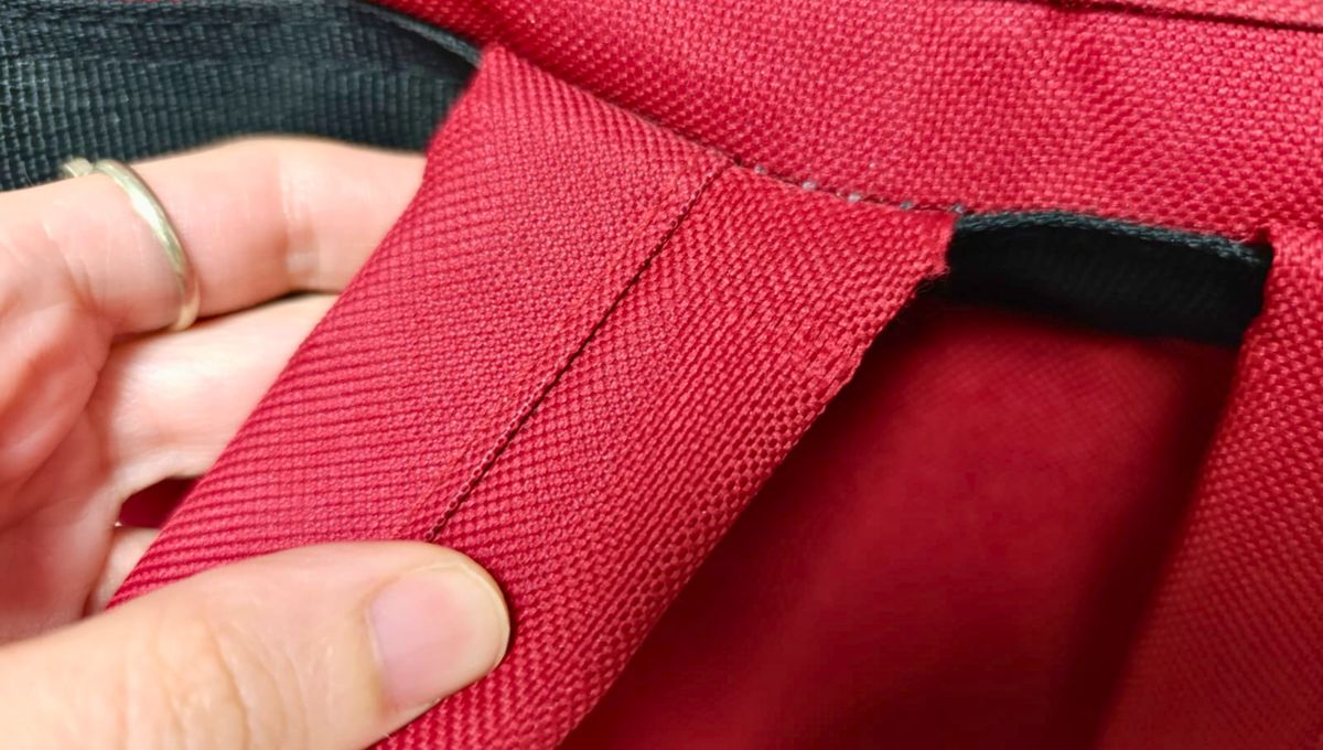 Arregla tu mochila rota en minutos. Arregla tu mochila rota en minutos. 