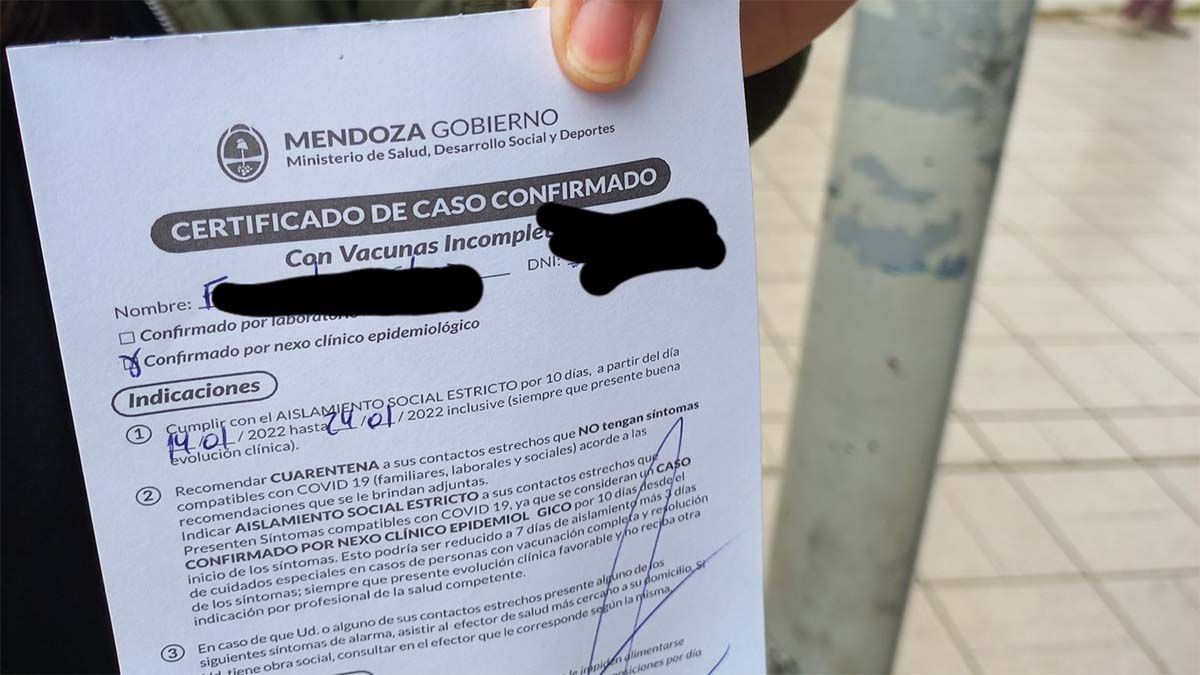 El certificado de caso positivo que se entrega en Mendoza tras ser analizado clínicamente