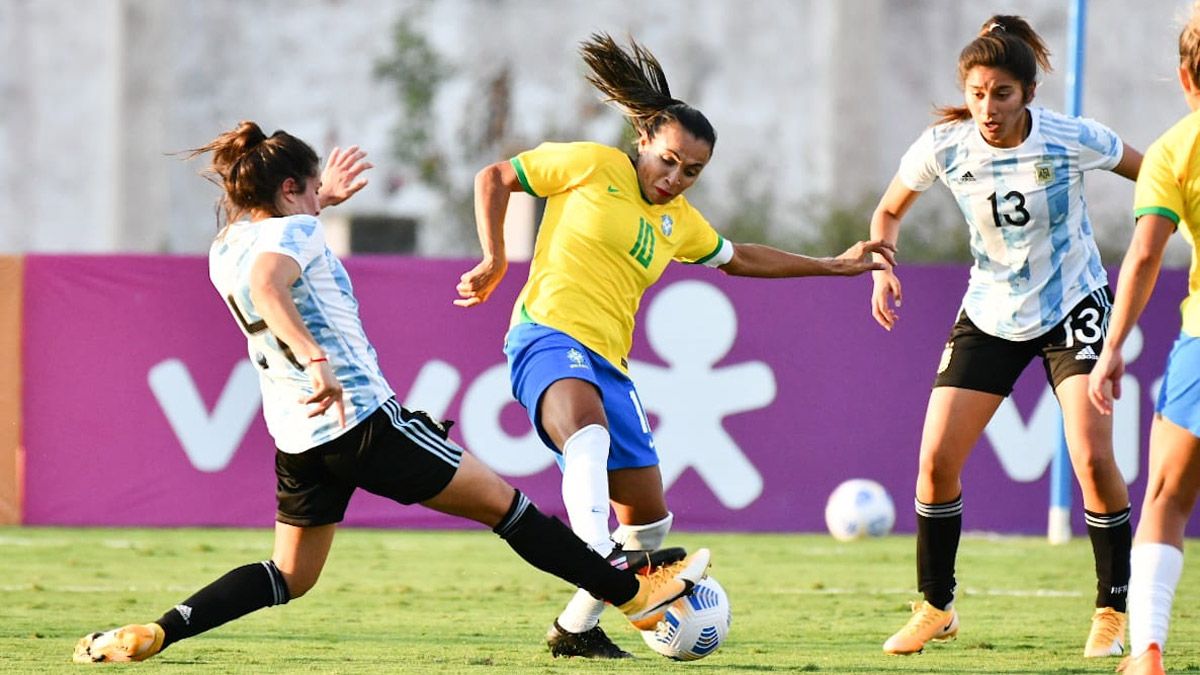 Argentina se probó con Brasil en un amistoso