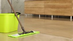 Deja reluciente tu piso de cerámica en solo 10 minutos y con 4 ingredientes