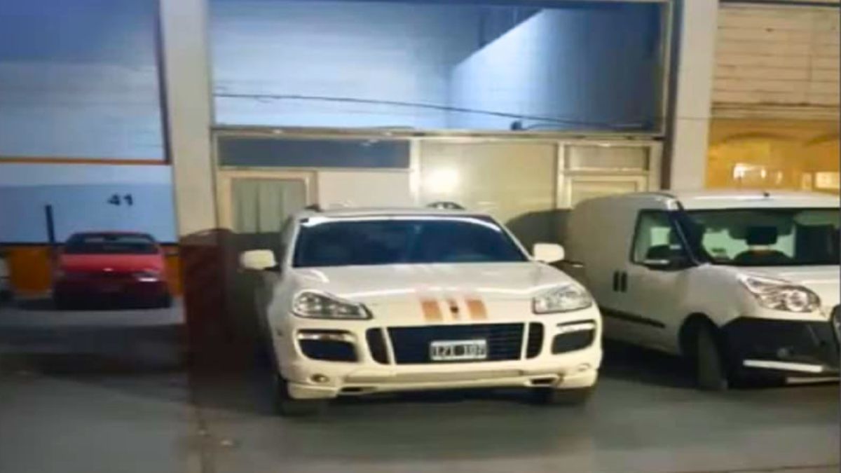 La camioneta de alta gama que complica a Walter Bento. La camioneta de alta gama que complica a Walter Bento.