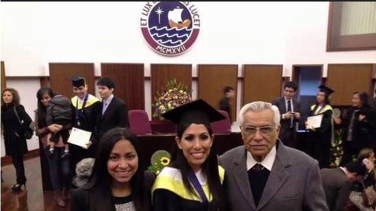 Susana, el día que egresó como abogada en la Universidad Católica del Perú, junto a sus familiares. Susana, el día que egresó como abogada en la Universidad Católica del Perú, junto a sus familiares.