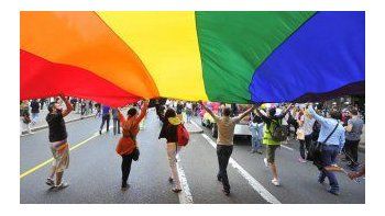 Hoy se conmemora el Día Internacional contra la homofobia, la transfobia y la bifobia