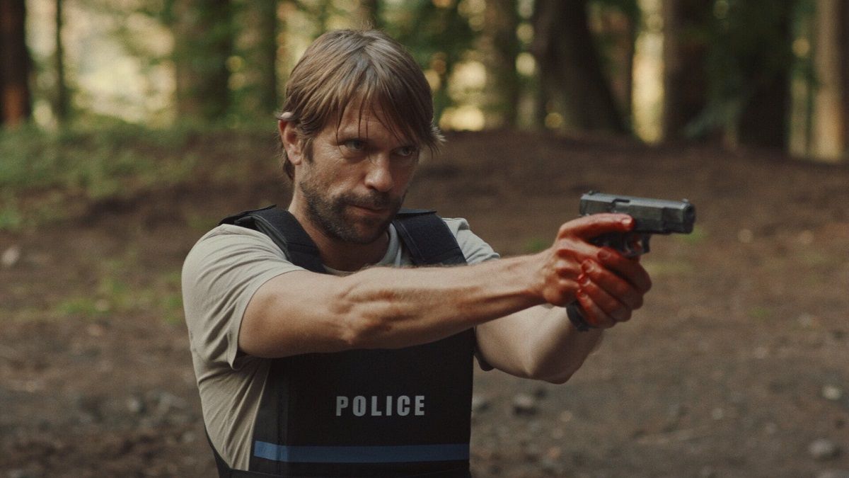 Luc Schiltz interpreta a Luc Capitani en la serie de Netflix