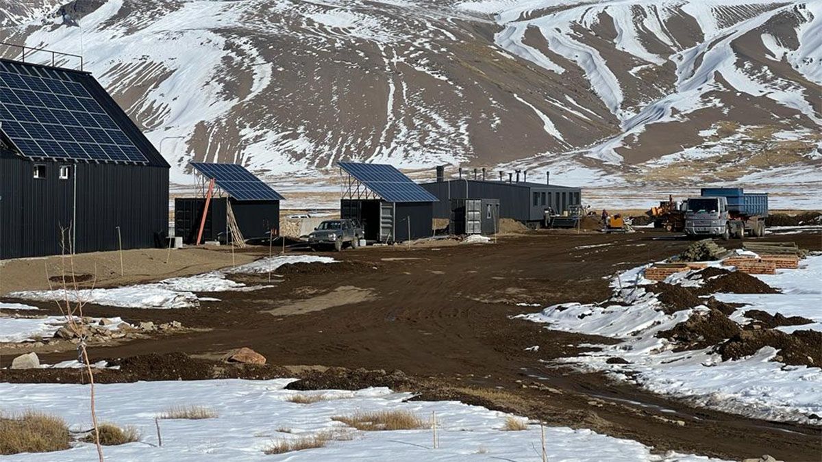 Avanzan los trabajos en El Azufre para abrir el centro de esquí con el arranque del invierno.