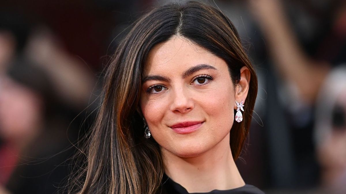 Monica Barbaro es la protagonista de esta serie de Netflix. Foto: getty Images.
