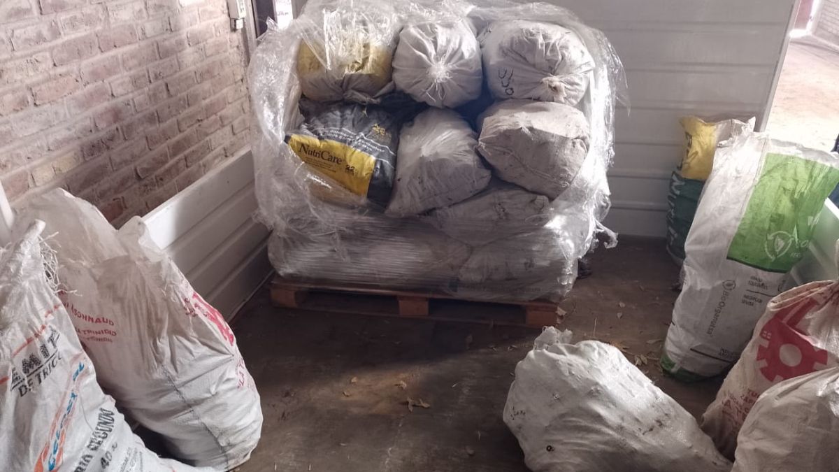 Parte de los metales ya estaban procesados y embalados para ser entregados a la venta.