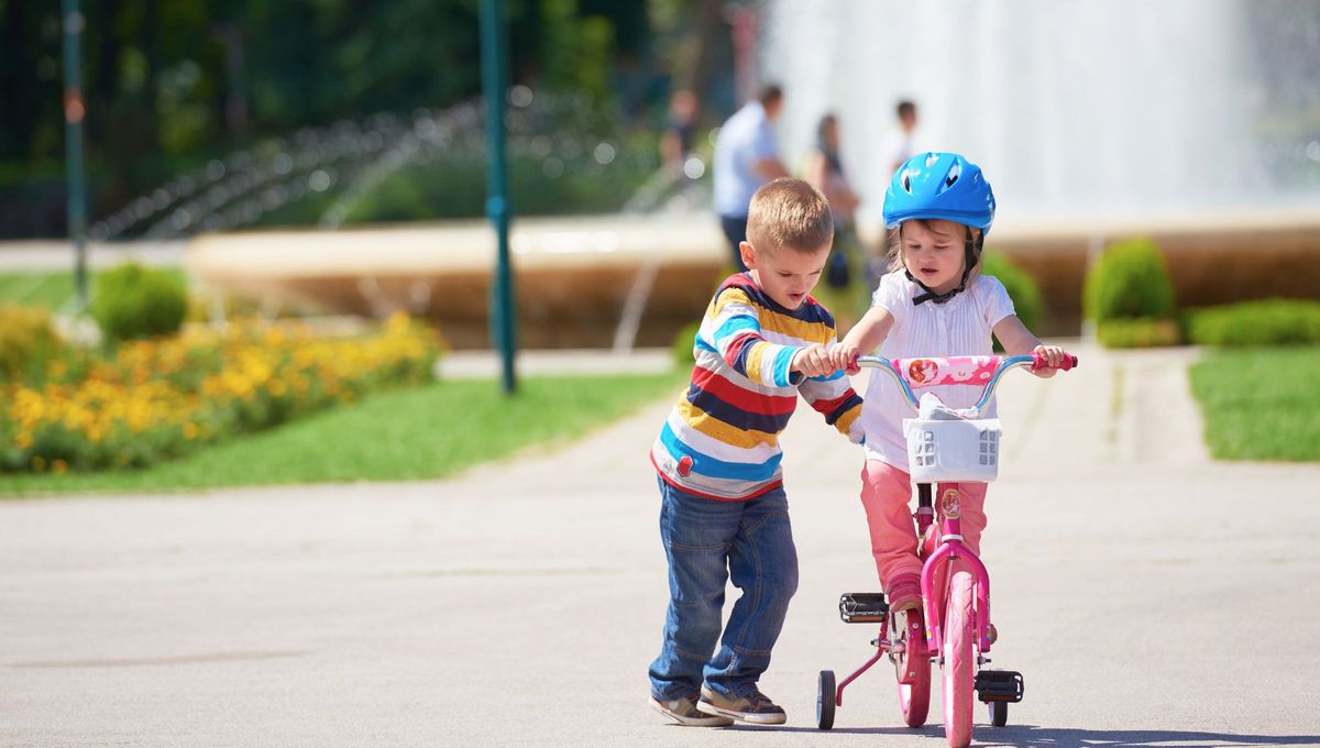 “La vida es como una bicicleta; para mantener el equilibrio tenés que seguir adelante”. “La vida es como una bicicleta; para mantener el equilibrio tenés que seguir adelante”.