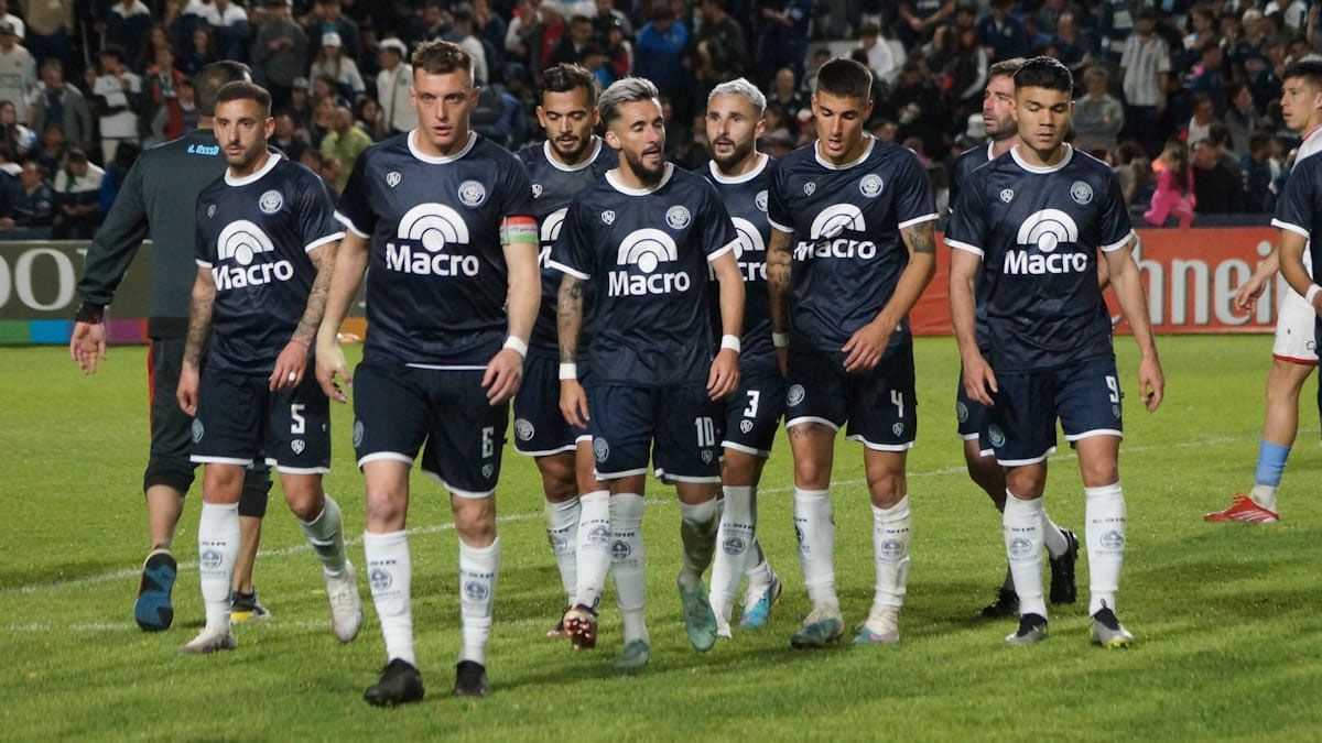 Independiente Rivadavia cayó ante Brown de Adrogué.