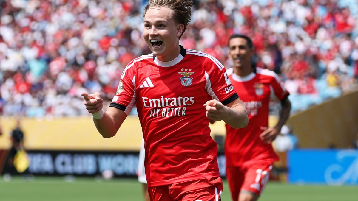 Andreas Schjelderup anotó el gol del triunfo del Benfica ante el Bayer Múnich y ambos clubes europeos pasaron de ronda en el Mundial de Clubes.