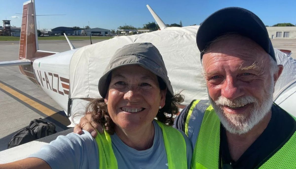 Claudio Robetto y Betina Raimondi vuelan por el mundo en su propio avión. Claudio Robetto y Betina Raimondi vuelan por el mundo en su propio avión.