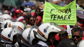Michel Temer impulsa ampliar la jornada laboral de 8 a 12 horas