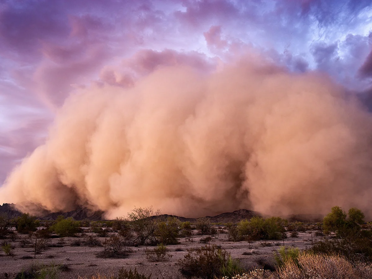 Se deben tomar muchas precauciones a la hora de enfrentarte a este fenómeno Se deben tomar muchas precauciones a la hora de enfrentarte a este fenómeno