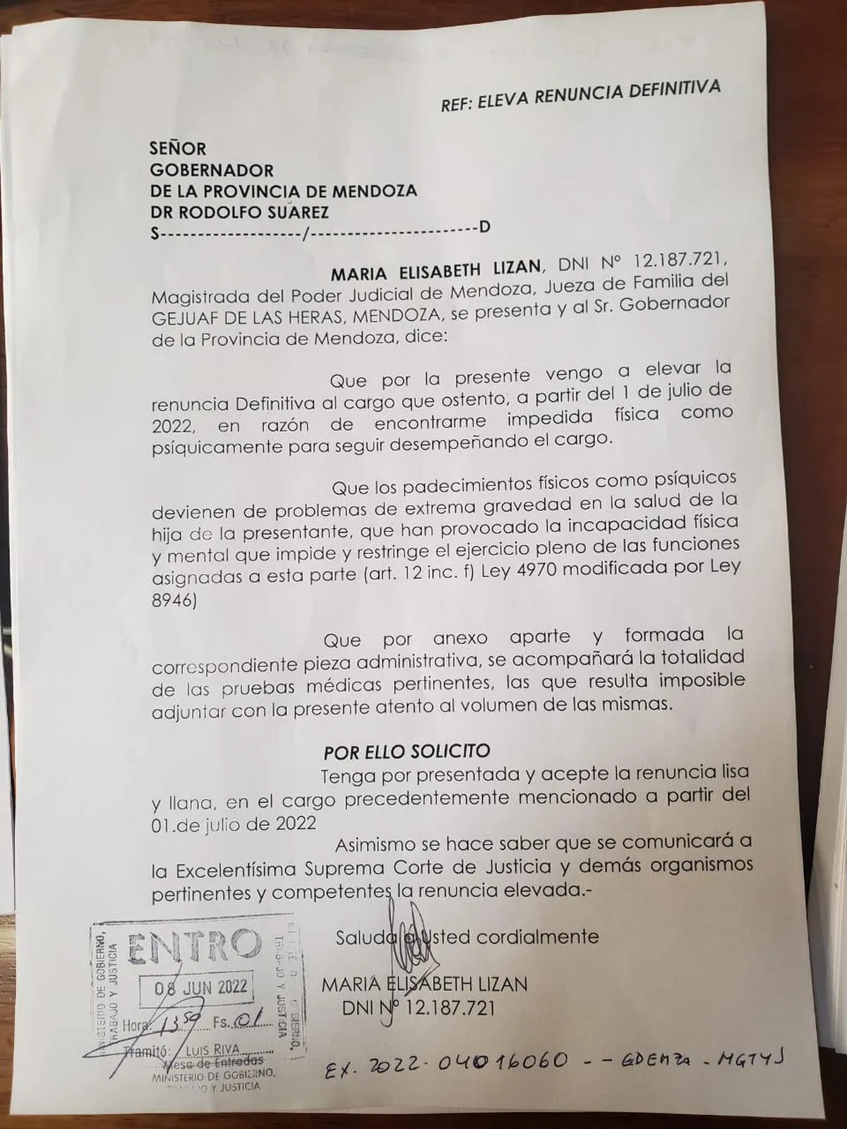 La nota de renuncia que Lizán dirigió al gobernador.