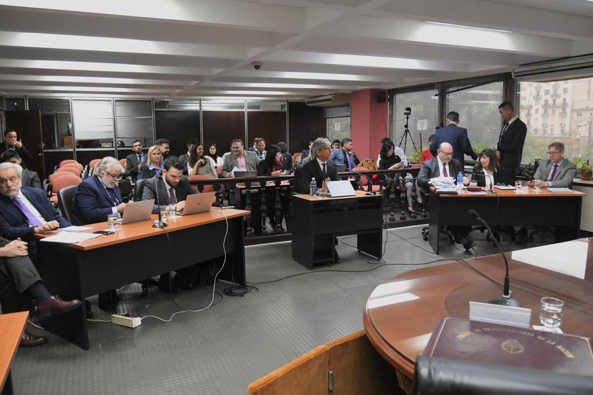 El Jury de Enjuiciamiento contra Walter Bento. El Jury de Enjuiciamiento contra Walter Bento.