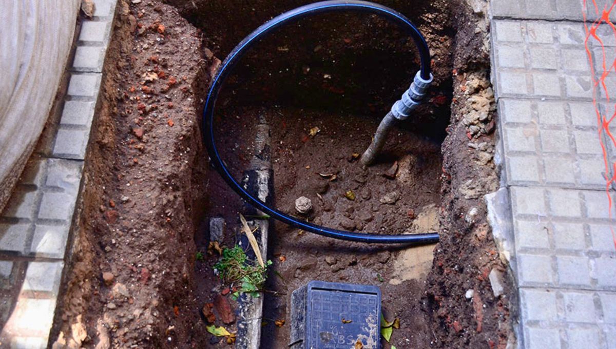 Por empalmes de cañerias hay un corte de agua en City Bell. Por empalmes de cañerias hay un corte de agua en City Bell.