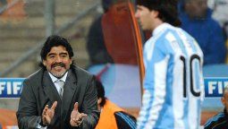Así Maradona saludó a Messi por su cumple a las 23.59 horas