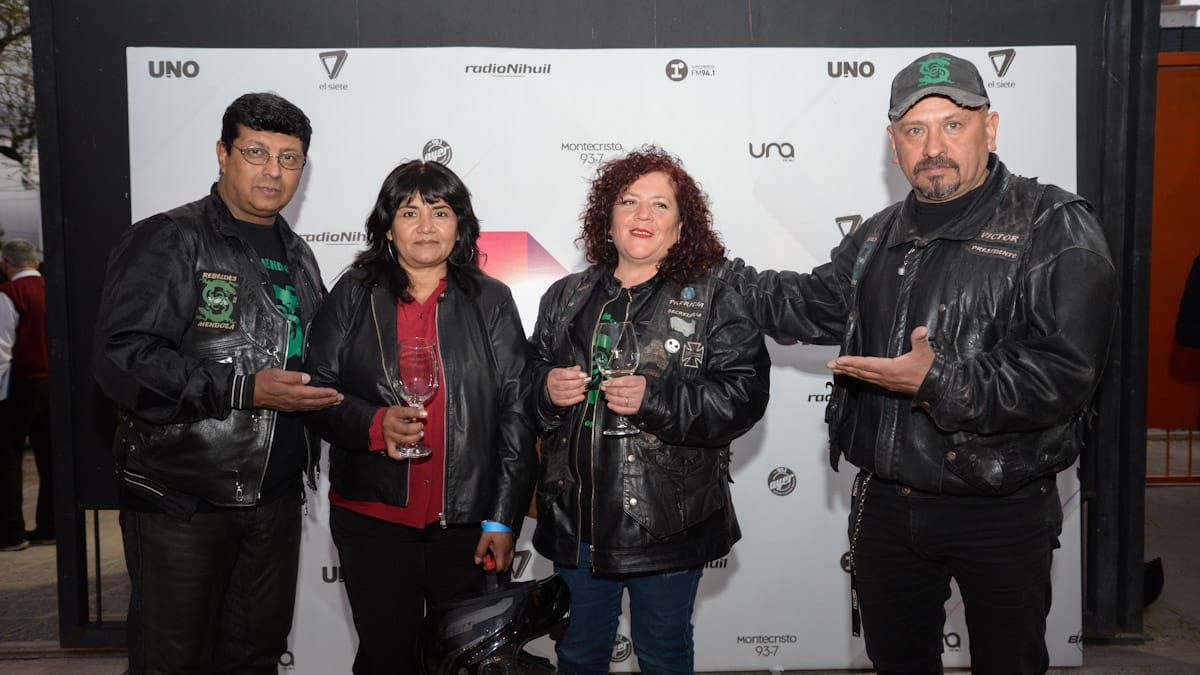Sergio Ortubia, Adriana Garnica, Patricia Vietti y Víctor Lepez.