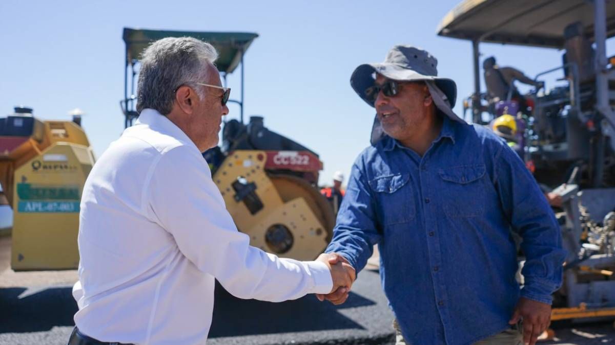 Cornejo afina el l&aacute;piz y busca maximizar el ahorro y la austeridad para este 2026. Imagen ilustrativa.