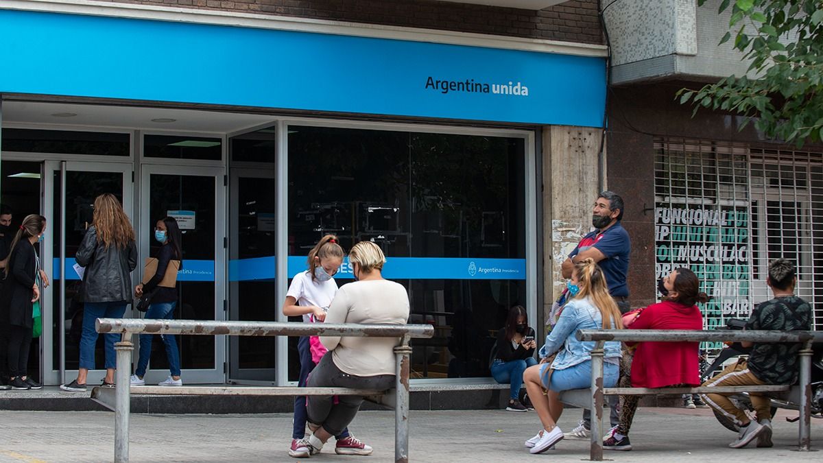 ANSES: quiénes cobran hoy, martes 5 de abril de 2022