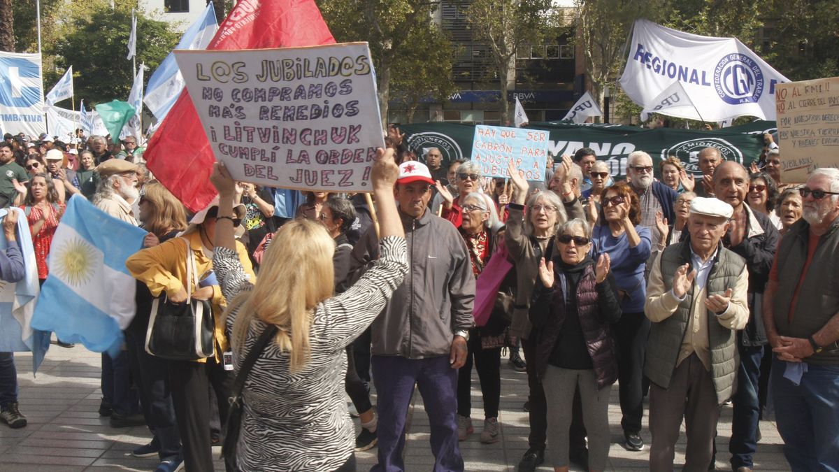 Este miércoles fue una de las marchas más numerosas de los jubilados de Mendoza.