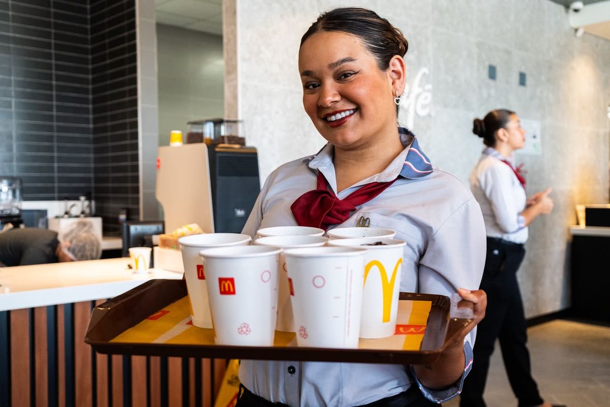 Arcos Dorados fue reconocida como la mejor empresa para trabajar para mujeres en Argentina.