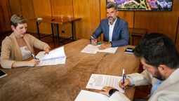 Jimena Latorre y Ulpiano Suarez firmaron el convenio para colaborar en la organización del evento de minería Argentina Mining 2025.